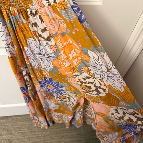 Petal + Pup Newell Maxi Dress Size Small - Picture 7 of 8